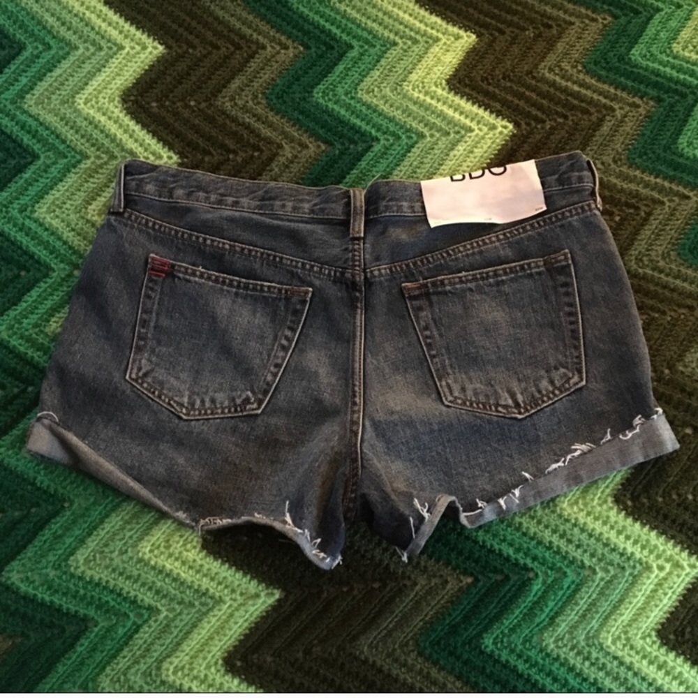 NWT BDG short super high rise cheeky denim jean - Picture 2 of 6